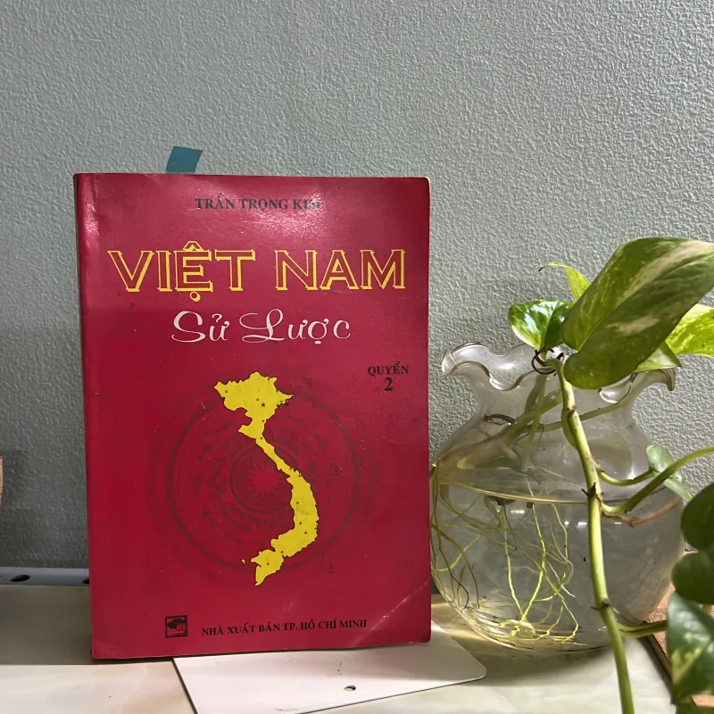 Combo Việt Nam Sử Lược - Trần Trọng Kim -xuất bản 2000 752108