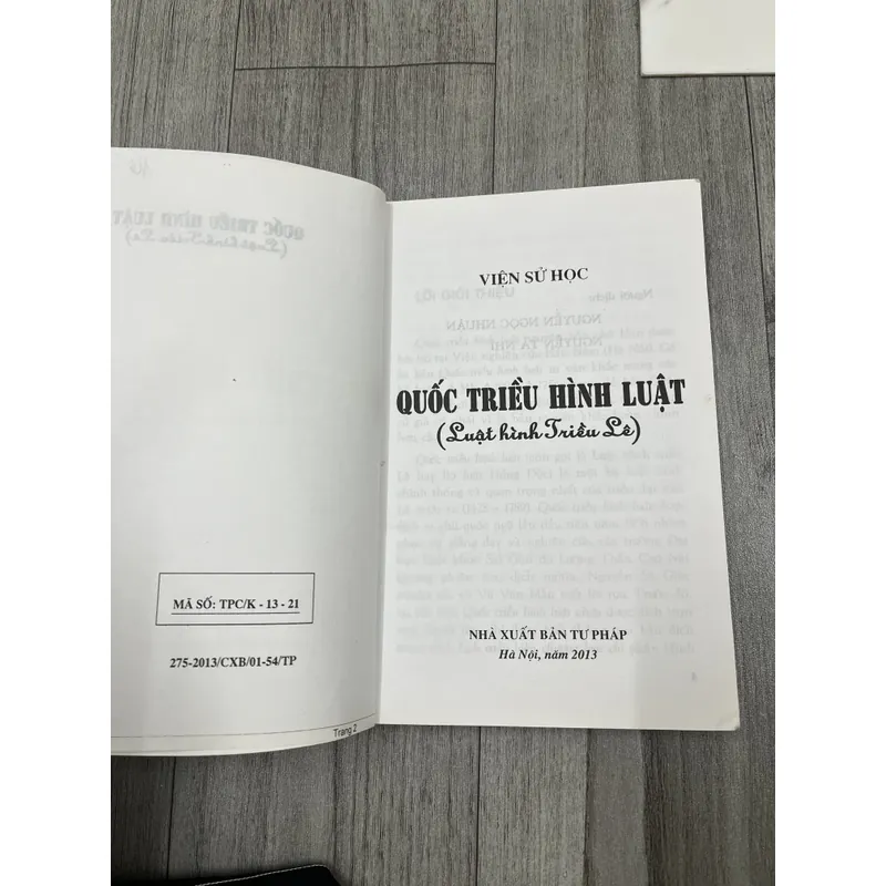 Quốc triều hình luật. 6a5 737277