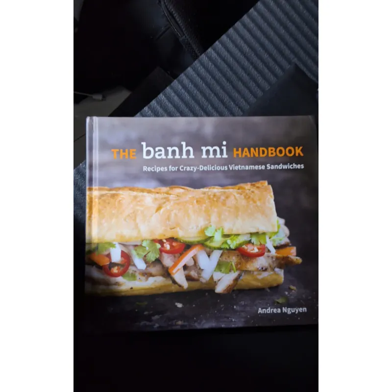 Banh My handbook 594276