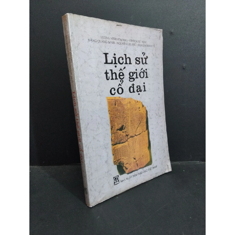 Lịch sử thế giới cổ đại mới 80% bẩn bìa, ố, có highlight, chữ viết trang đầu 2009 HCM1001 Nhiều tác giả LỊCH SỬ - CHÍNH TRỊ - TRIẾT HỌC Oreka-Blogmeo 367935