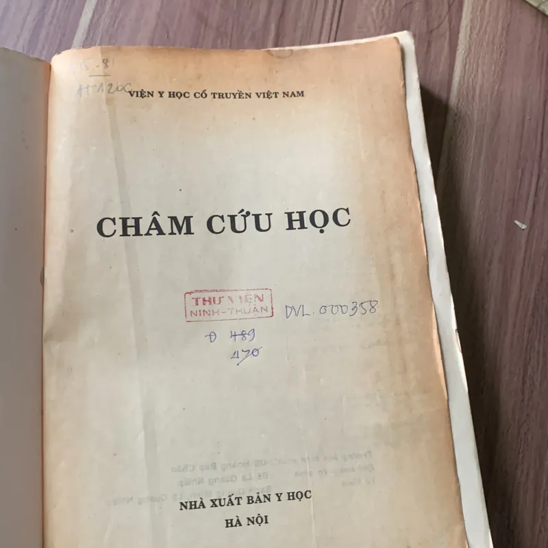 Châm cứu học, nhiều hình ảnh minh hoạ 608337