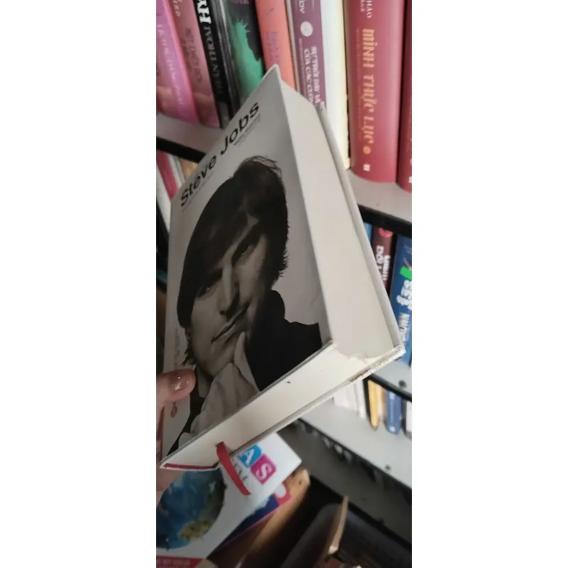 Tiểu sử Steve Jobs, mới 80% (bìa cứng, có bìa áo) (KimT) 729178