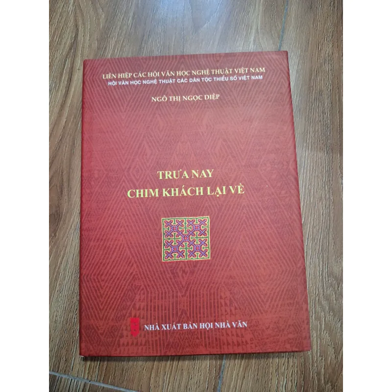 Trưa nay chim khách lại về - Ngô Thị Ngọc Diệp - Thơ/Văn xuôi 761567