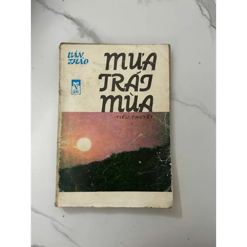 Mưa trái mùa – Vân Thảo 1023396