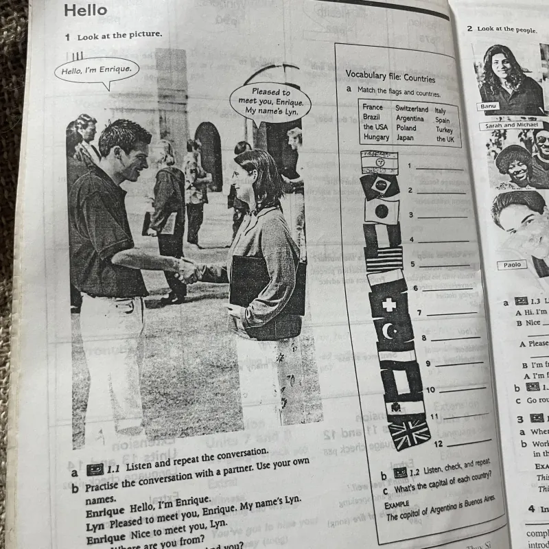 Sách LIFELINES ELEMENTARY STUDENT'S BOOK - AND WORKBOOK  1007006