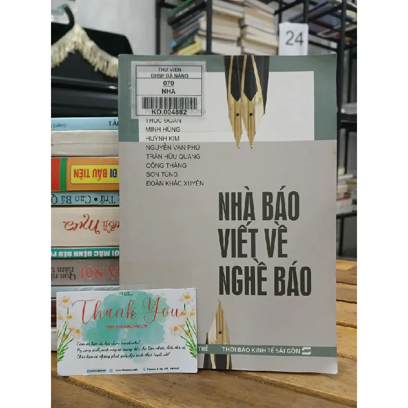 Nhà báo viết về nghề báo – Nhiều tác giả – NXB Trẻ 588565