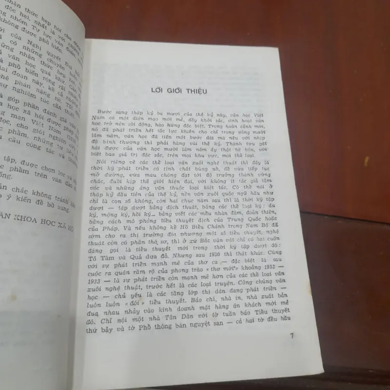 VĂN XUÔI LÃNG MẠN VIỆT NAM, tập 1 753699