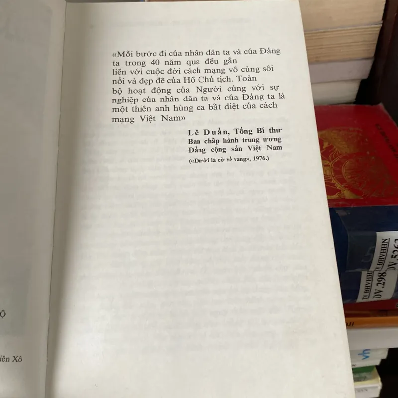 ĐỒNG CHÍ HỒ CHÍ MINH, Ê. CÔ-BÊ-LÉP, sách bìa cứng, in tại Liên Xô 1985 567393