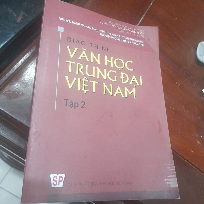 Giáo trình VĂN HỌC TRUNG ĐẠI VIỆT NAM (Tập 2) 304680