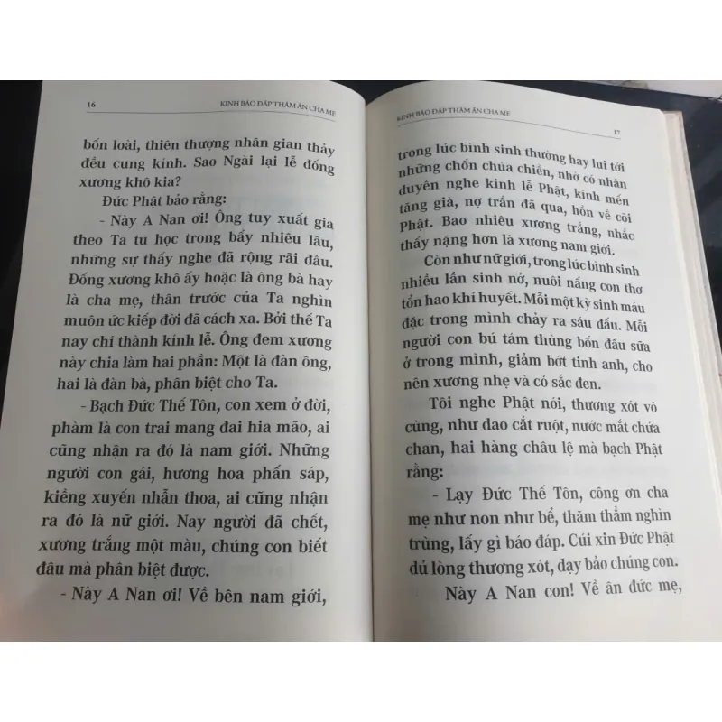 Sách Kinh Báo Đáp Thâm Ân Cha Mẹ - Viên Thái mới 90% 697545