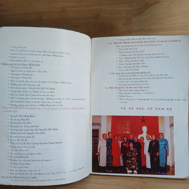 Bảo Tàng Phụ Nữ Nam Bộ - South Vietnamese Women's Museum (Song Ngữ Việt - Anh) 560566