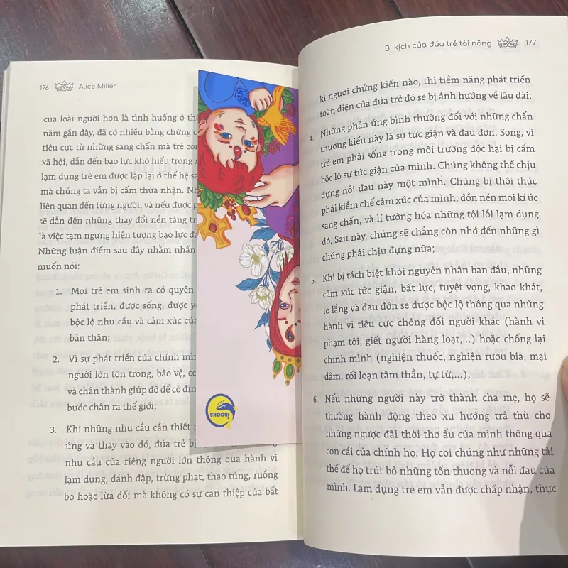 BI KỊCH CỦA ĐỨA TRẺ TÀI NĂNG PhD Alice Miller giáo dục độc hại quan hệ cha mẹ con cái 1046451