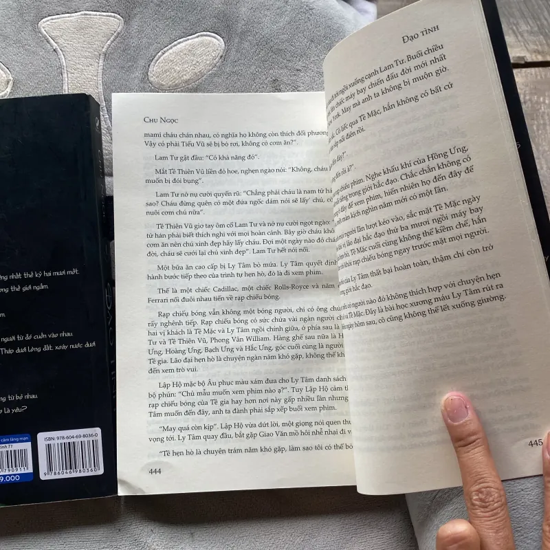 Tiểu thuyết 796761