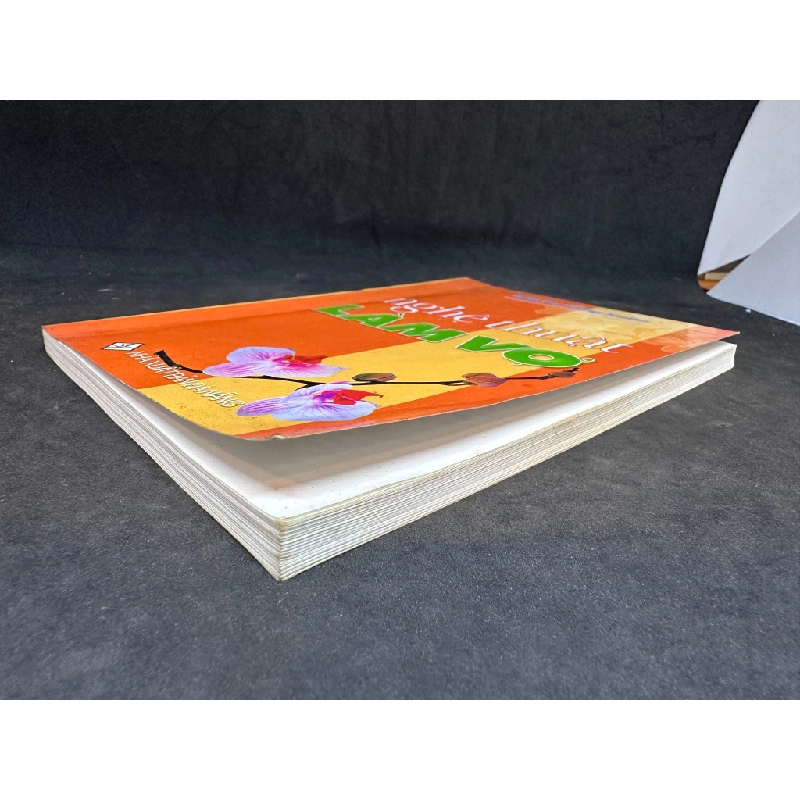 Nghệ Thuật Làm Vợ, Trần Thị Hồng Xuân, Mới 80% (Ố Nhẹ, Có vết nước nhẹ), 2003 SBM2407 347483