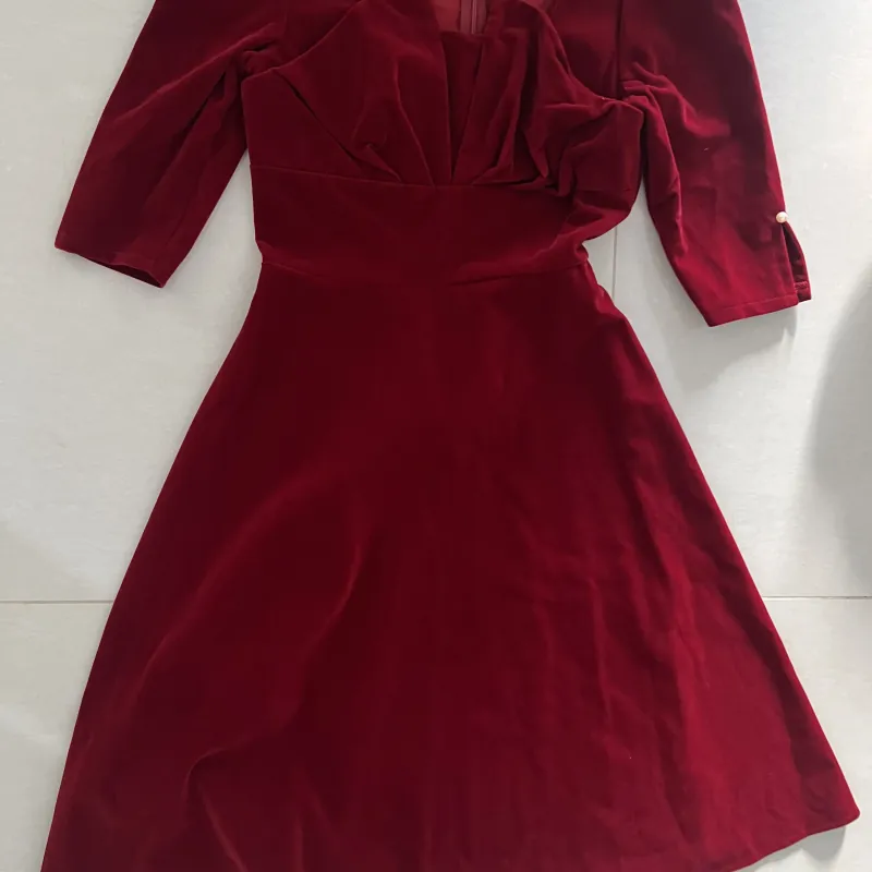 Váy kiểu các mẫu 762087