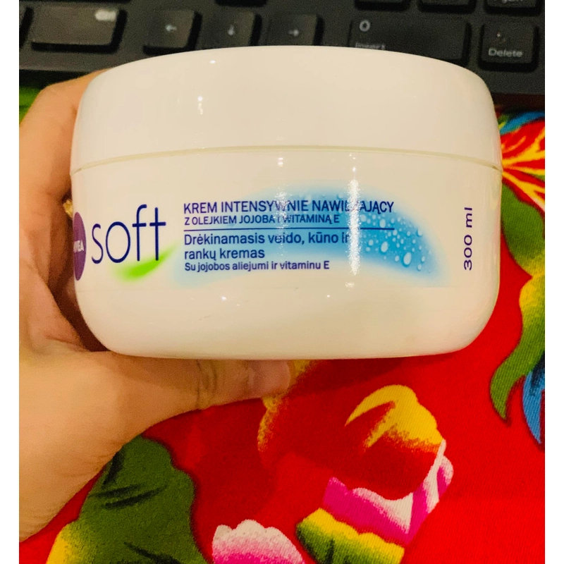 Kem dưỡng ẩm Nivea Soft 300ml Vitamin E và tình dầu hạt Jojoba tự nhiên, hàng xách tay Đức 457900