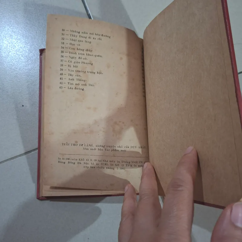 Tuổi thơ im lặng  1002543