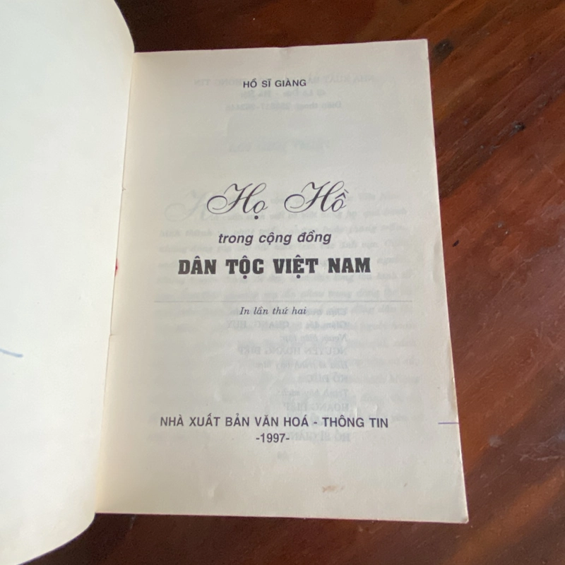 HỌ HỒ TRONG CỘNG ĐỒNG DÂN TỘC VIỆT NAM (xb 1997) 464237