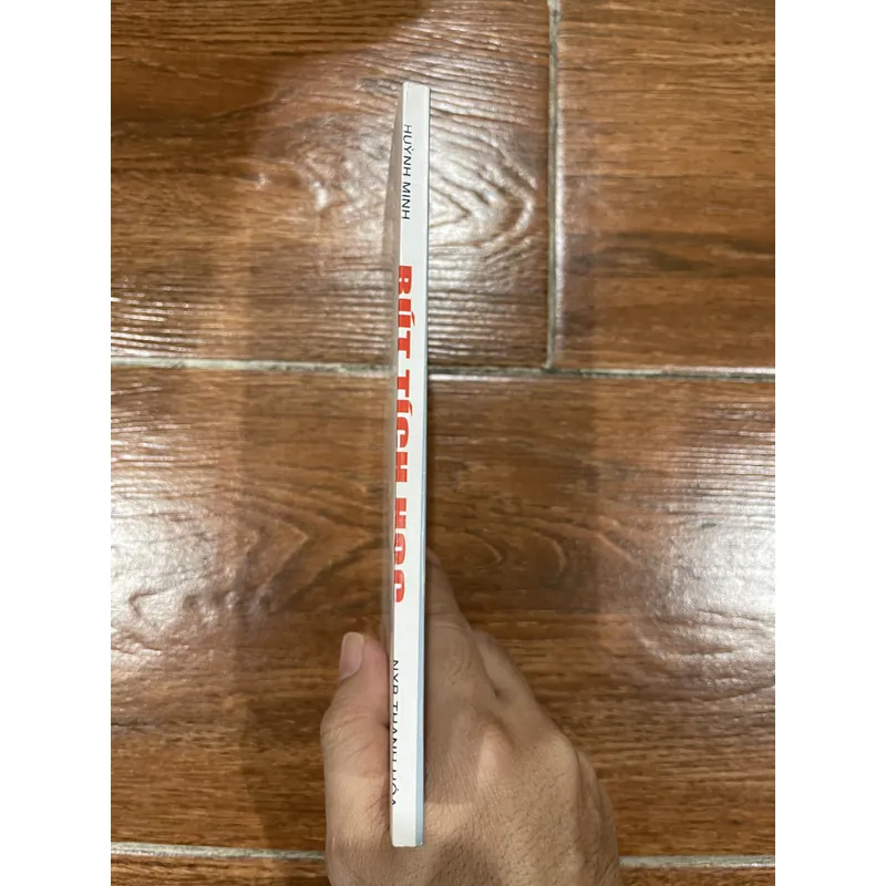 BÚT TÍCH HỌC - BÍ ẨN TÂM HỒN QUA NÉT CHỮ ( HUỲNH MINH ) 6 716000