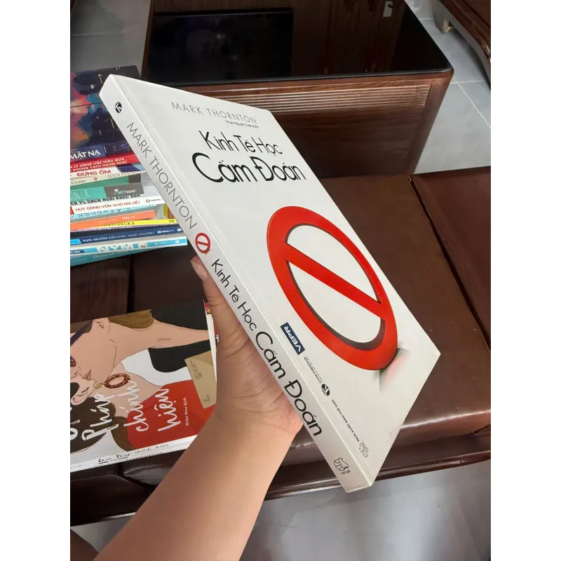 KINH TẾ HỌC CẤM ĐOÁN – Mark Thornton - K3 1006664