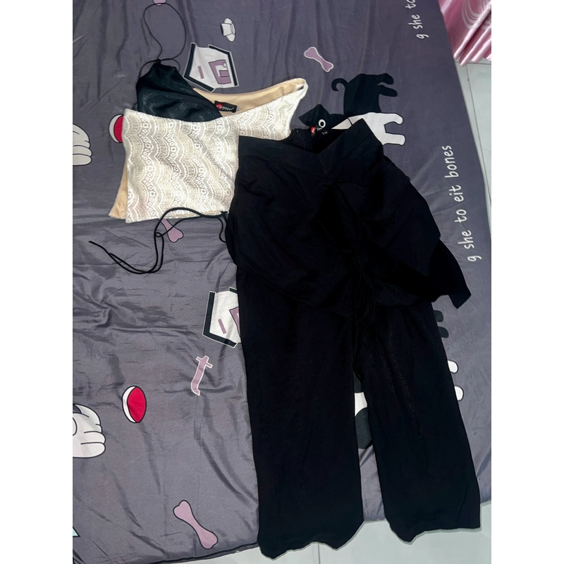 E thanh lý dọn tủ quần áo váy mới từ 80-95% siu xinhh, mn ủnh hộ e nhé❤️❤️ 500400