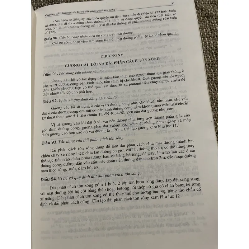 ĐIÈU LỆ BÁO HIỆU ĐƯỜNG BỘ ;200 trang khổ lớn  1021378