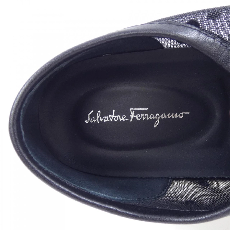 Giày sneaker SALVATORE FERRAGAMO - Hàng hiệu Authentic 829479