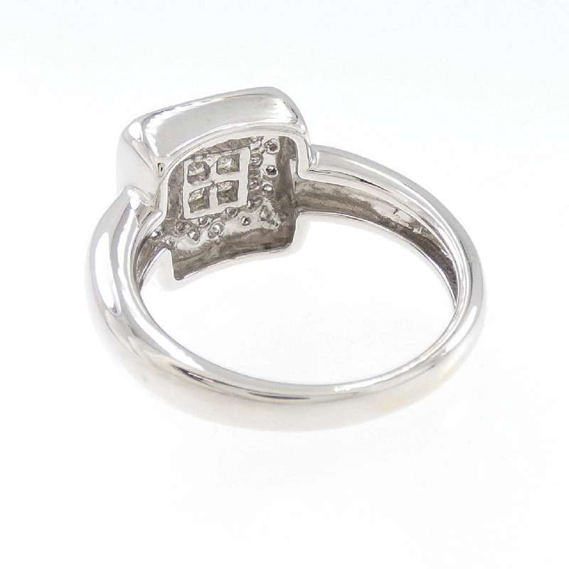 Nhẫn kim cương K18WG 0.39CT 671792