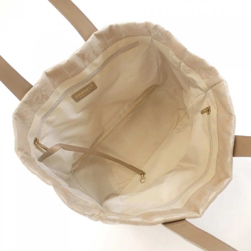 Túi xách Chanel Travel Line 15991 615236