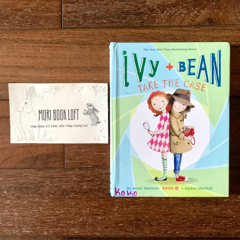 Sách ngoại văn Ivy and Bean Take the Case Book 10, Used, Bìa cứng, trình độ A1-A2 533441