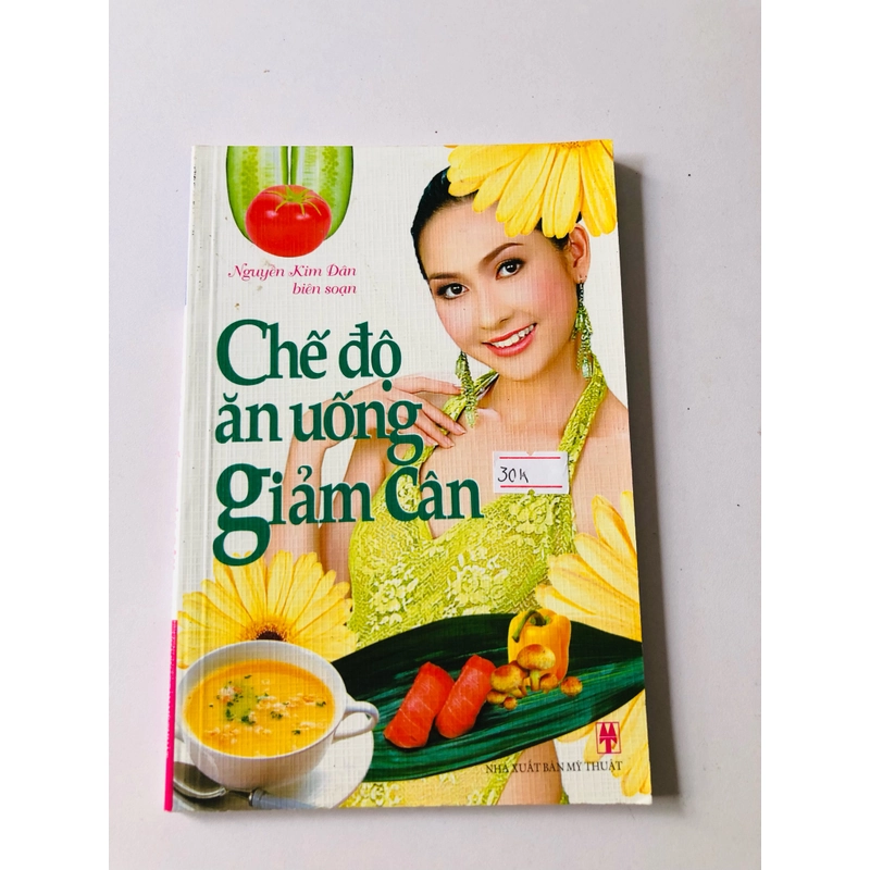 CHẾ ĐỘ ĂN UỐNG GIẢM CÂN  - sách in màu, giấy bóng, 71 trang, nxb: 2007 354678