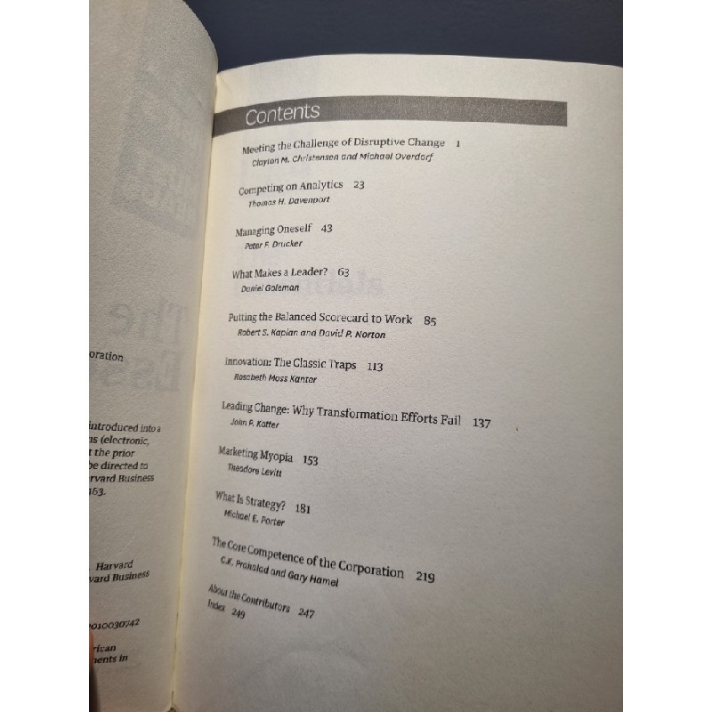 HBR'S 10 MUST READS - The Essentials : An Introduction to The most Enduring Ideas On Management From Havard Business Review 189917