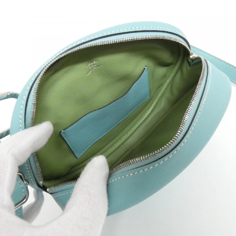 Túi xách vai Hermès In The Loop Verso 079223CK 610374