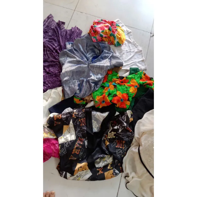 Lô lộn xộn size nhỏ khoảng 45 cái giá 45k 797856