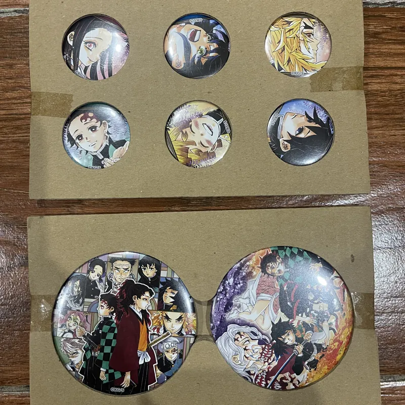 Thanh gươm diệt quỷ - Bộ huy hiệu tặng kèm bản đặc biệt tập 22 ( 18) 713242