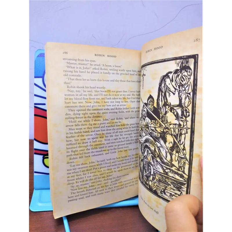 Sách ngoại văn: Robin Hood - TG: Henry Gilbert 960453