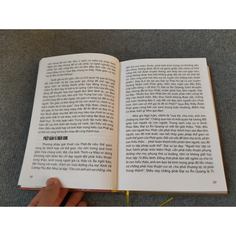 GIỚI THIỆU PHẬT GIÁO CHO THÀNH PHẦN TRÍ THỨC 727173