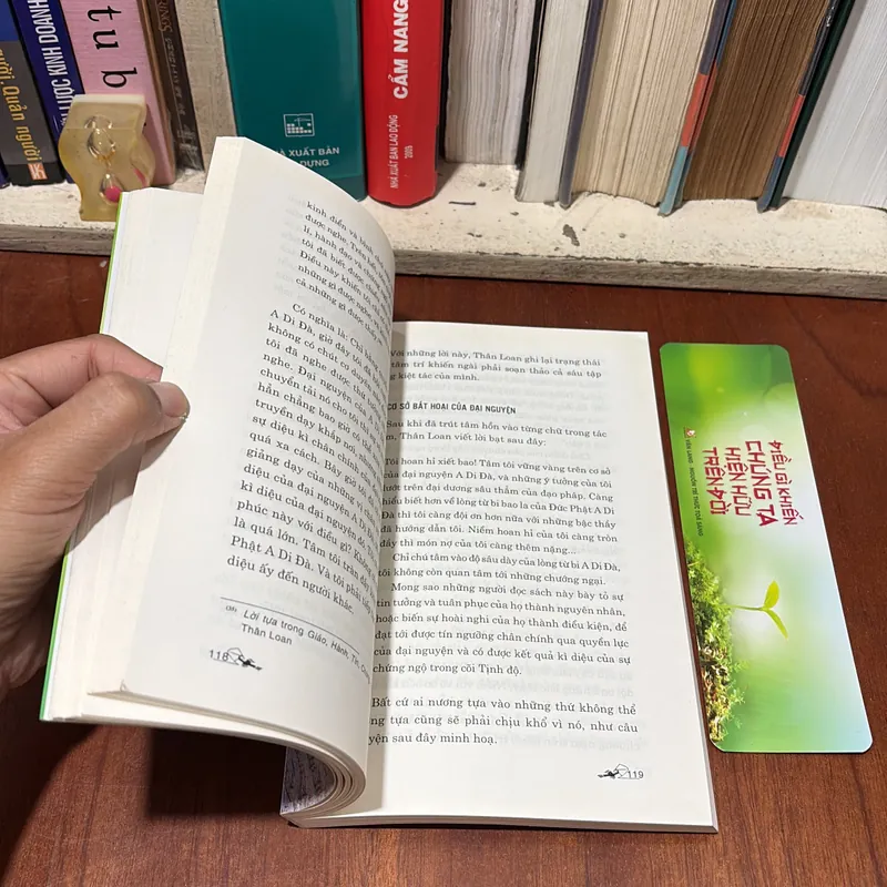 II Chiêm Nghiệm: Điều Gì Khiến Chúng Ta Hiện Hữu Trên Đời - Nhiều Tác Giả - 2015 726901