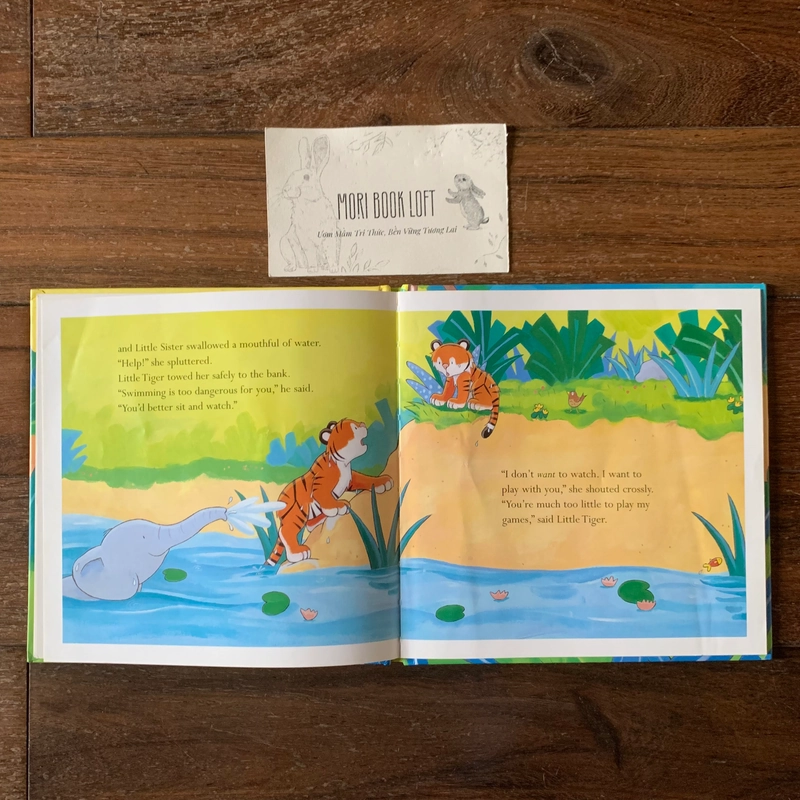 Sách ngoại văn Wait for Me, Little Tiger!, Used, Bìa cứng 532109