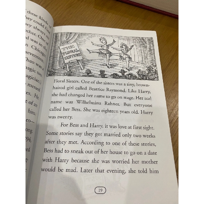 Who Was Harry Houdini ? - Tui T. Sutherland 546840