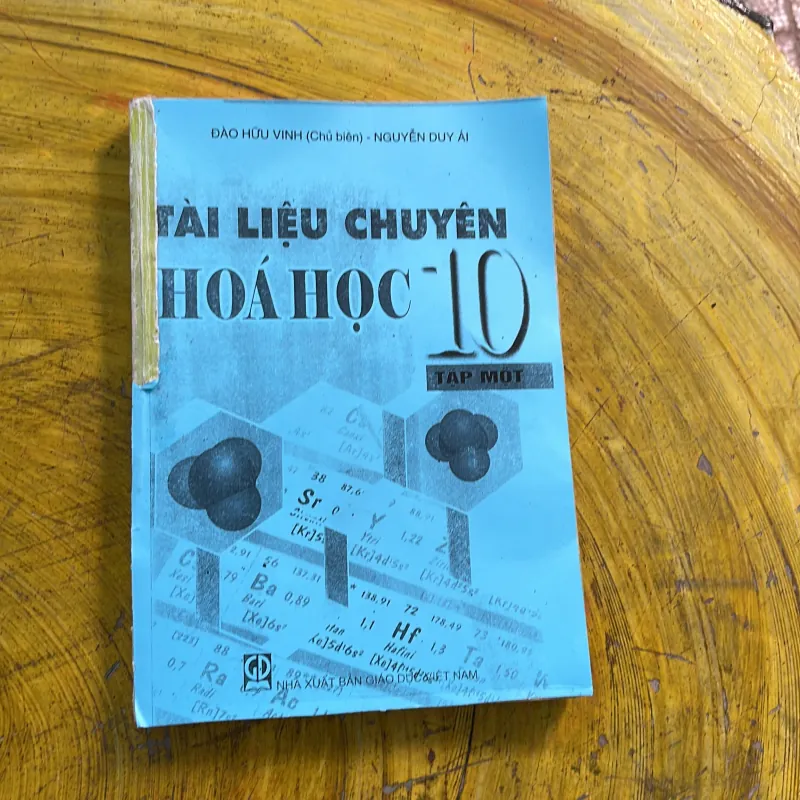 TÀI LIỆU CHUYÊN HOÁ 10,11,12 ba cuốn 937094