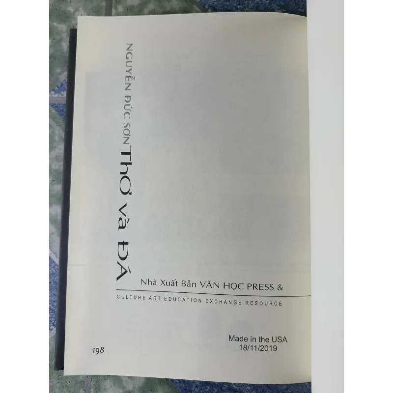 Thơ và đá - Nguyễn Đức Sơn 782646