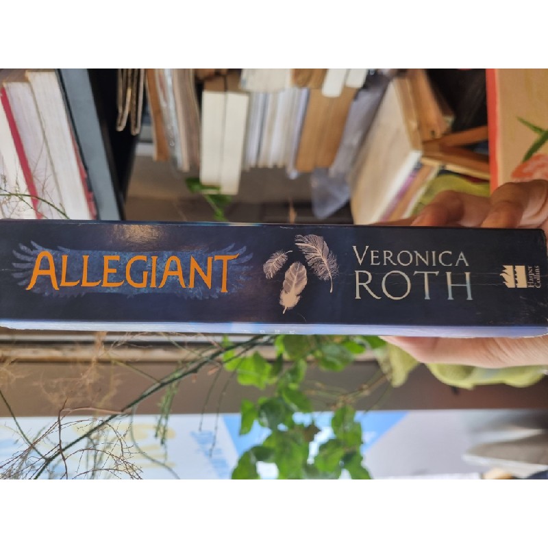 DIVERGENT TRILOGY : Divergent | Insurgent | Allegiant - Veronica Roth 174730