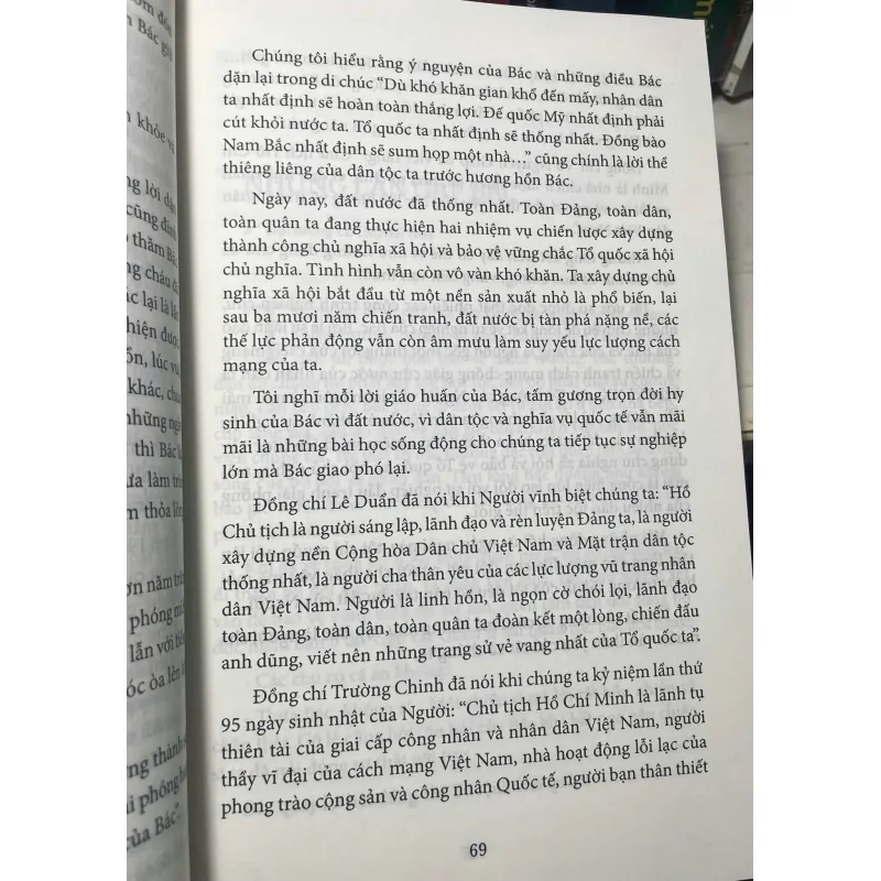 SÁCH HỒ CHÍ MINH CHÂN DUNG VÀ DI SẢN 707748