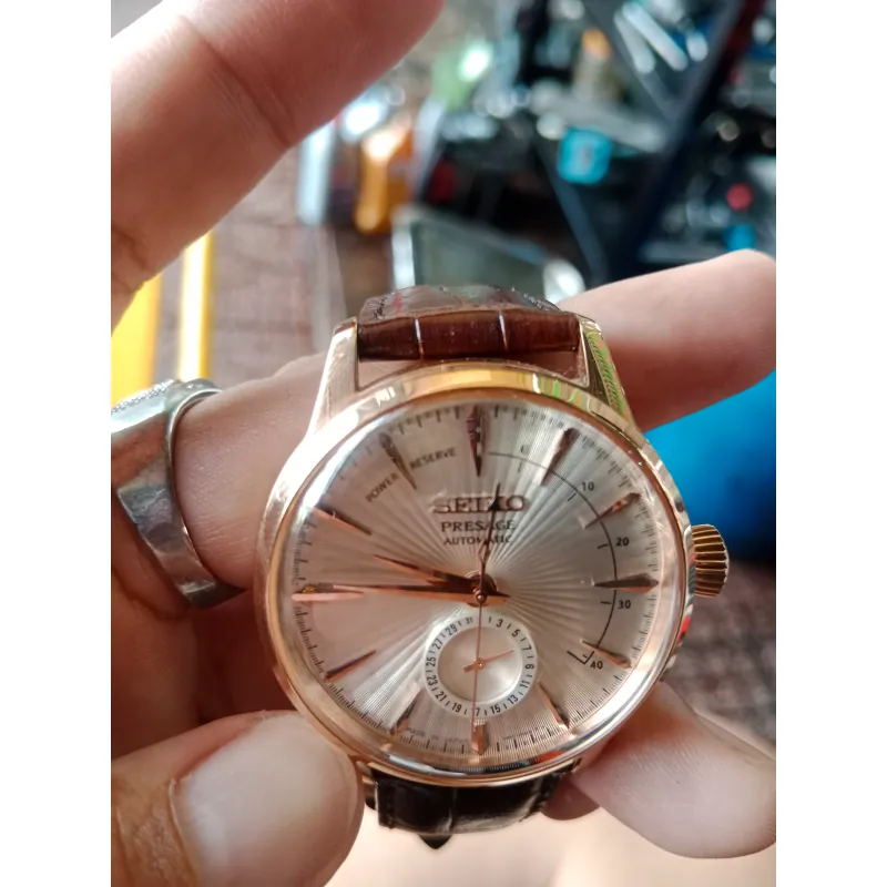 Đồng hồ Seiko Presage Automatic gold dây da nâu mặt vuông 748683