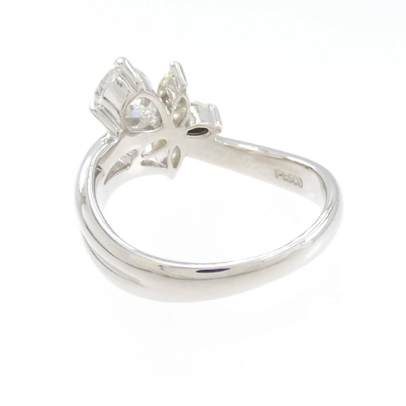 Nhẫn kim cương hoa PT900 0.58CT 670866