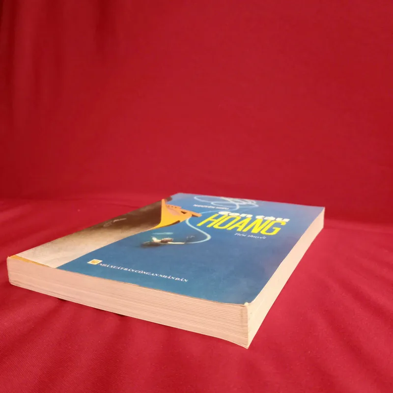 Con tàu hoang 📚 1011067