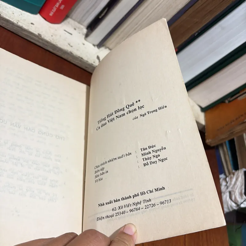 II Văn Học: Tiếng Hát Đồng Quê _ Ca Dao Việt Nam Chọn Lọc (Tập 2) - Ngô Trọng Hiến - 1991 777770