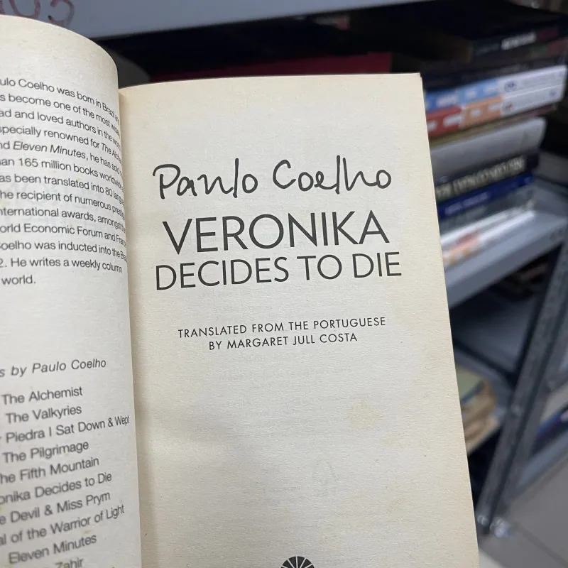  VERONIKA DECIDES TO DIE (VERONIKA QUYẾT ĐỊNH CHẾT) - PANLO COELHO 957320