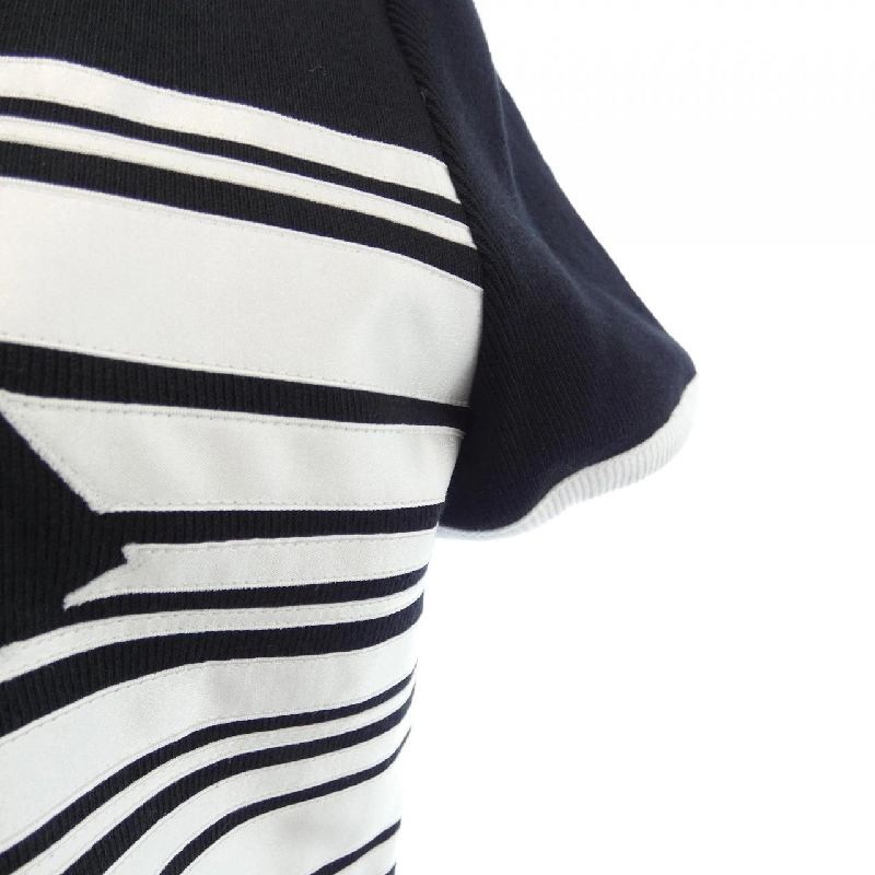 Áo thun CHANEL - Hàng hiệu Authentic 826121